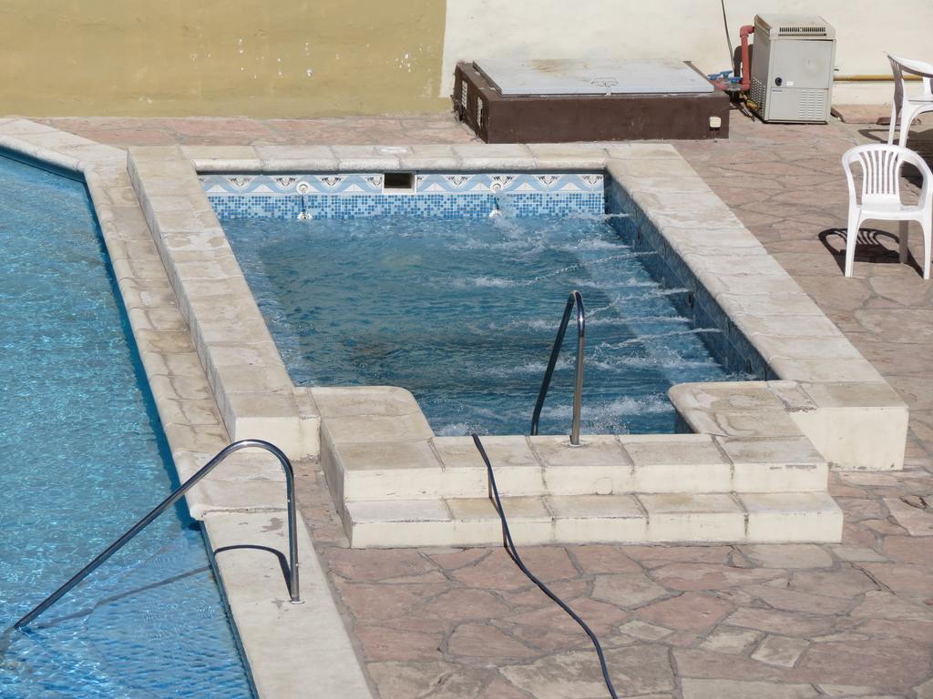 Hotel Arenales Villa Carlos Paz Exterior photo