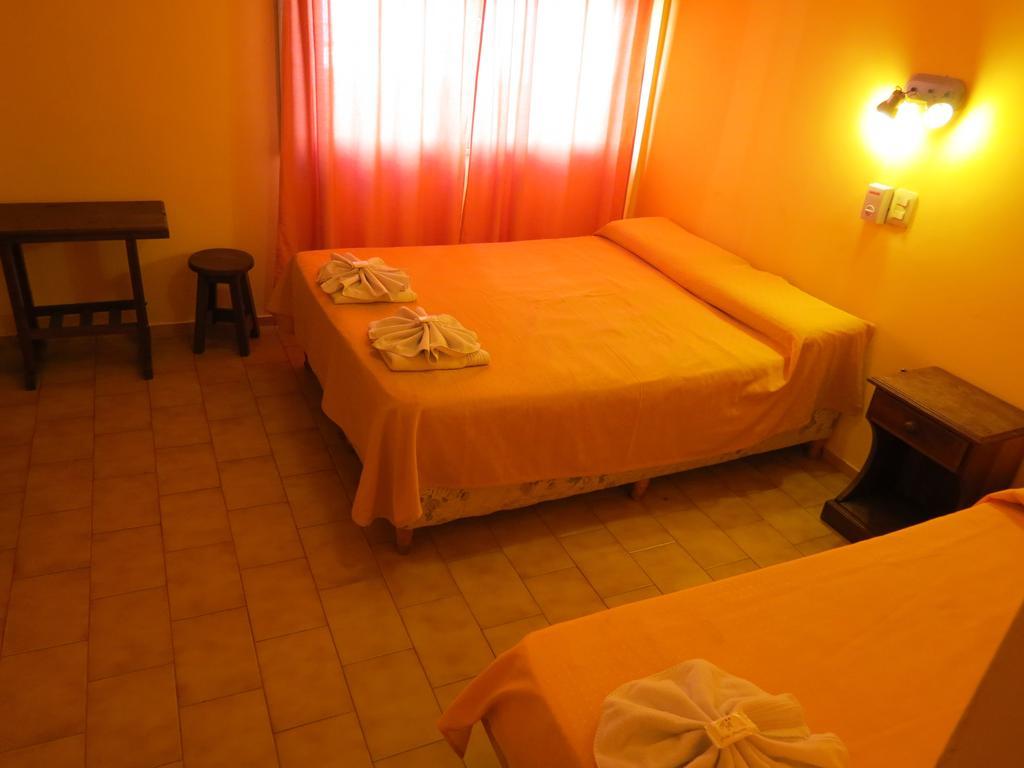 Hotel Arenales Villa Carlos Paz Room photo